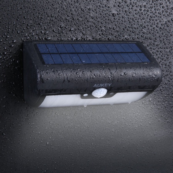 aukey solar lights