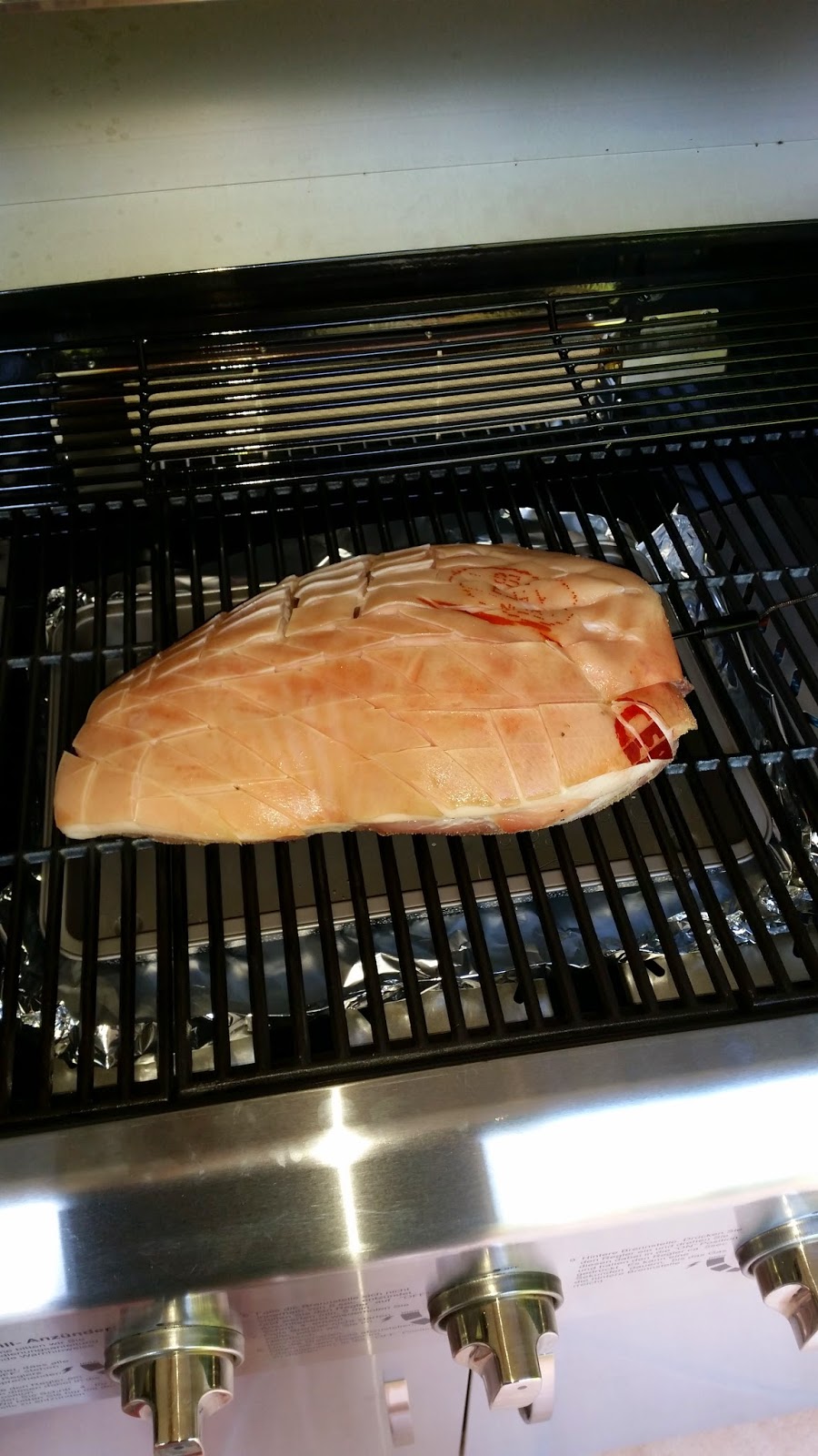 Wie Lange Brauchen Hahnchen Auf Dem Gasgrill Hermanns Blog: Krustenbraten auf dem Gasgrill