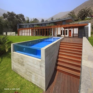 Moderna casa de campo en Lima Perú