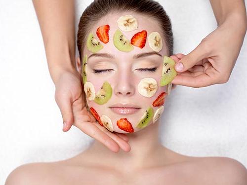 Làn da dễ bị dị ứng có nên đắp mặt nạ không? Làn da dễ bị dị ứng có nên đắp mặt nạ không?