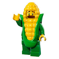 Człowiek kolba kukurydzy