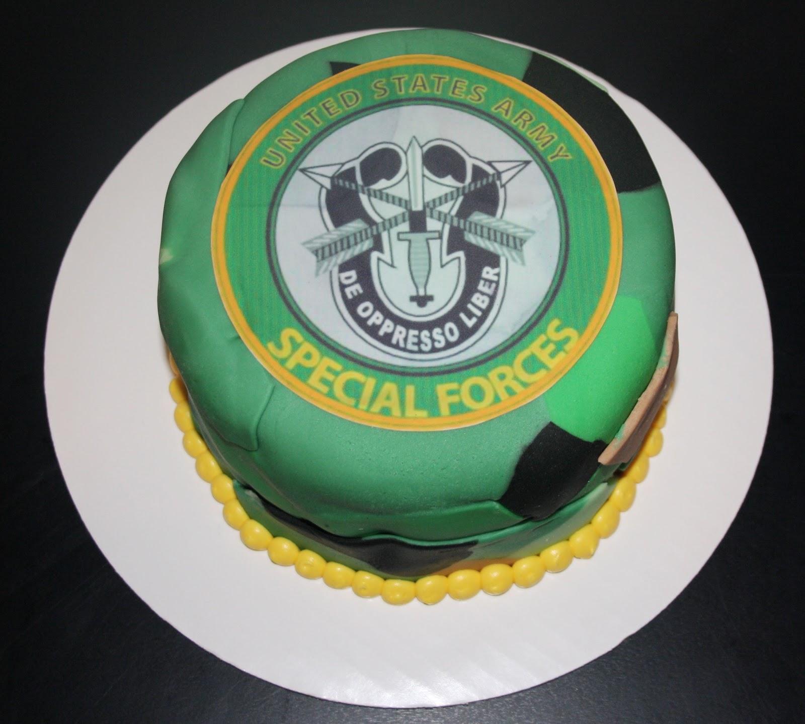 Jacqueline's Sweet Shop: Army Special Forces Cake