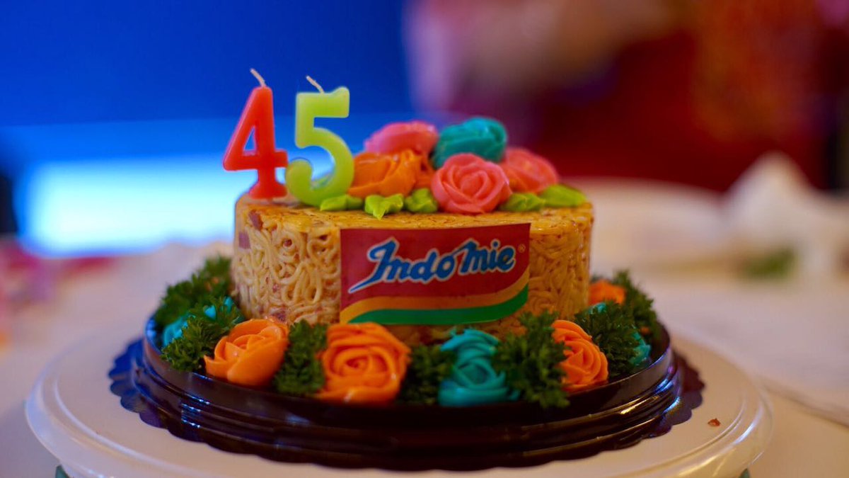 Kue Ulang Tahun Dari Indomie Goreng Sudah Pernah Coba