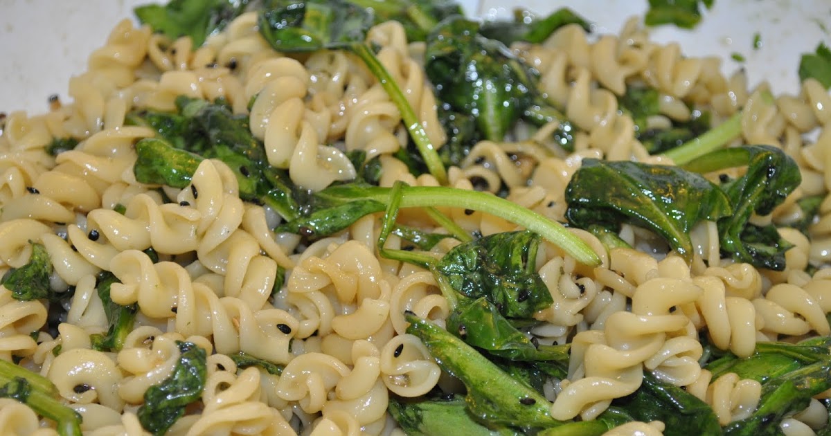 Peggy's Picks: Spinach Pasta Salad with Asian Sesame Dressing