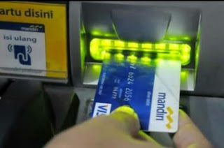 Cara Mengambil Uang Di ATM Mandiri Terbaru