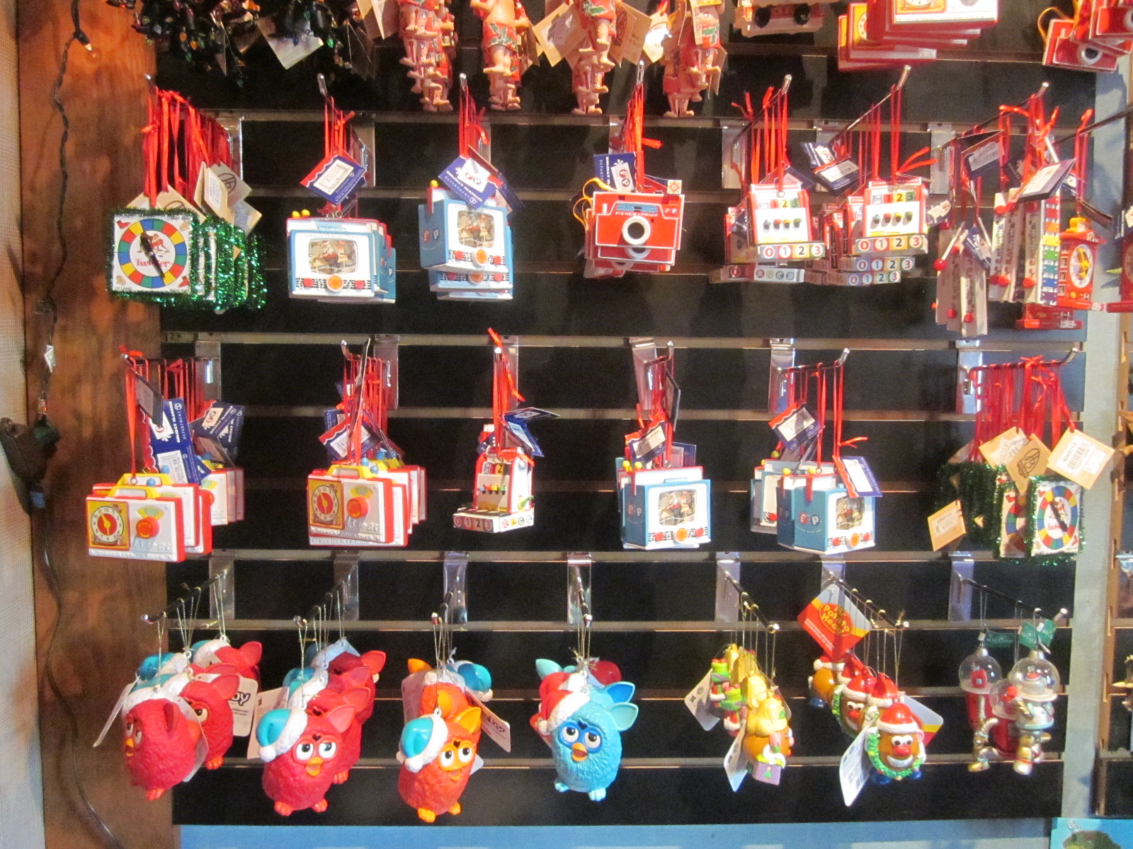 Travel NC With Kids: The Christmas Shop and General Store - Manteo