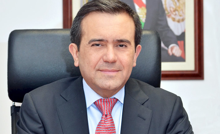 El titular de la Secretaría de Economía, Ildefonso Guajardo Villarreal, declaró que México sí presentará una propuesta en la séptima ronda para modernizar las reglas de origen del sector automotriz. (Foto: SE) 