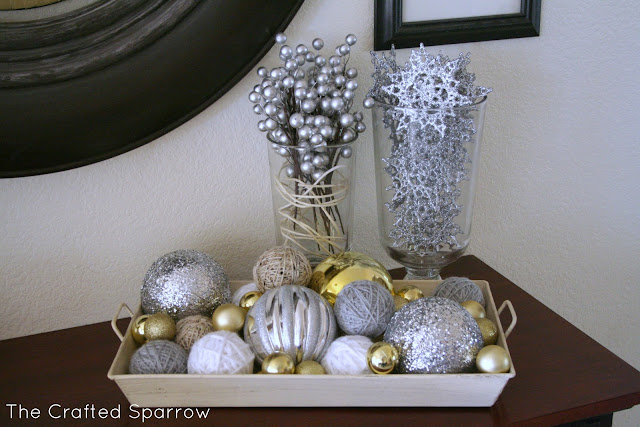 Christmas Entry Way - The Crafted Sparrow