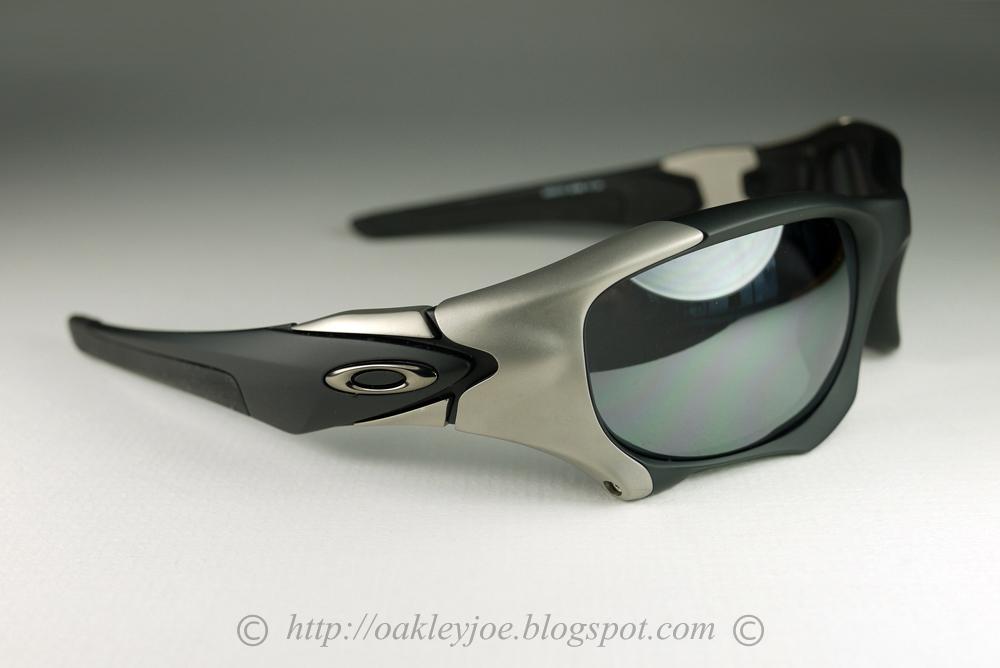 oakley pit boss 2 discontinued