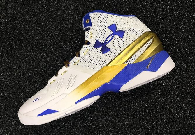 curry 2 gold rings