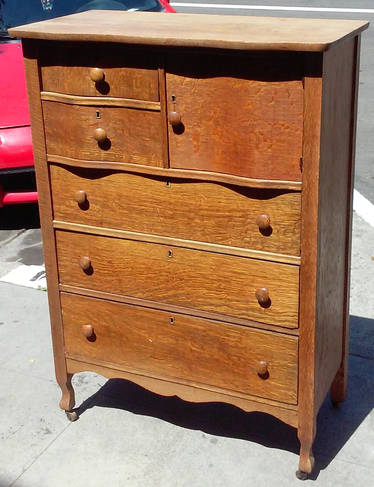 UHURU FURNITURE & COLLECTIBLES SOLD 34" Antique Oak Chifferobe 175