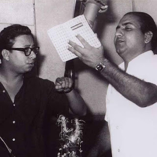 RD Burman and Mohammad Rafi during rehersal of song