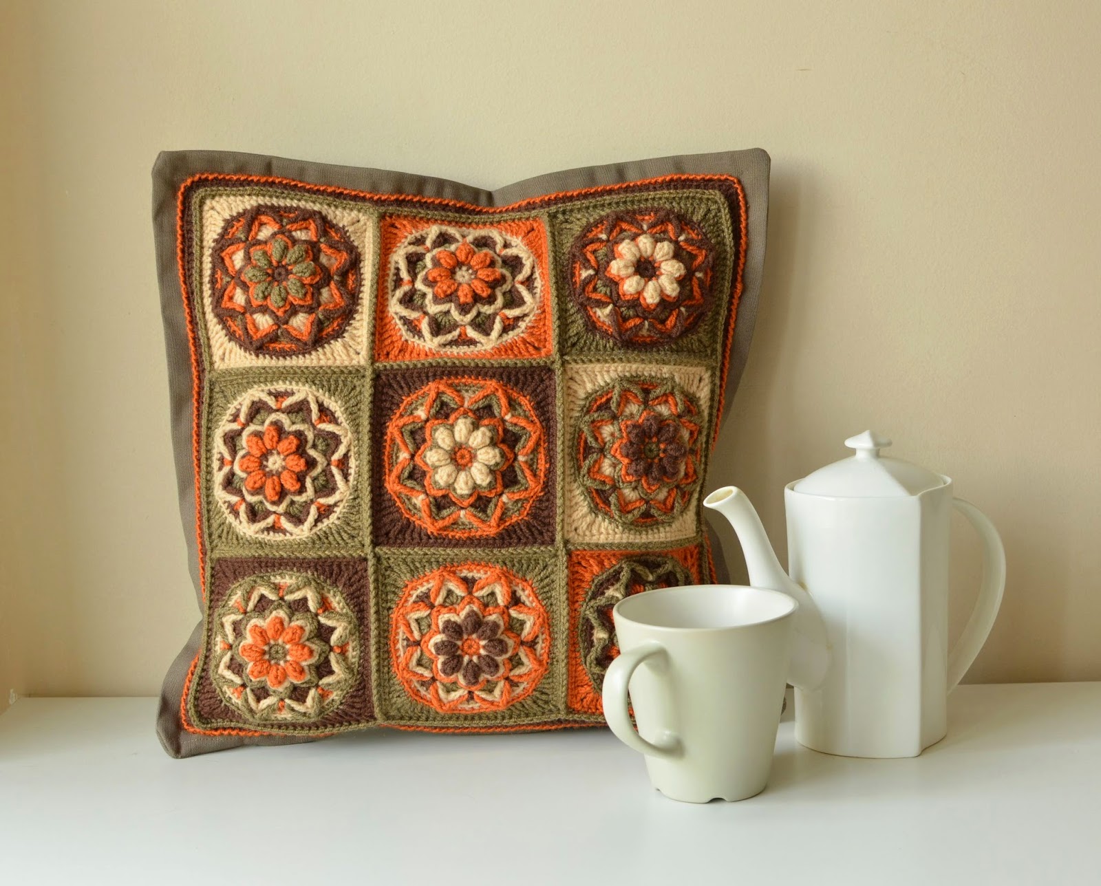 Chocolate Lotus Pillow and Play with Colors LillaBjörn's Crochet World