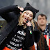 Madonna diz que Trump deveria chupar um pênis, assista