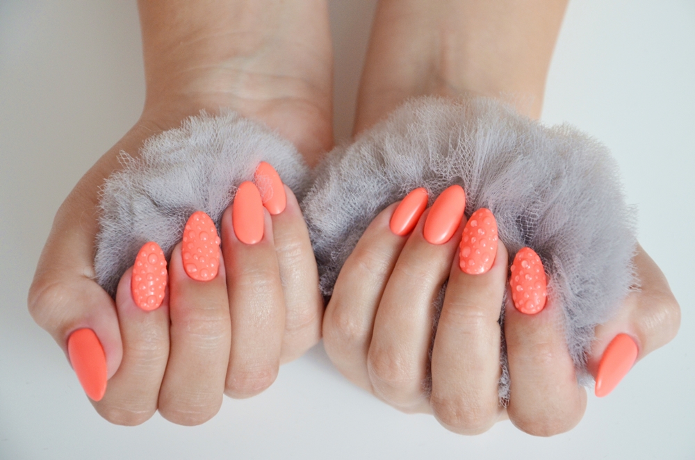 Hell's Beauty by paaatriziaa VITAMIN C INDIGO NAILS