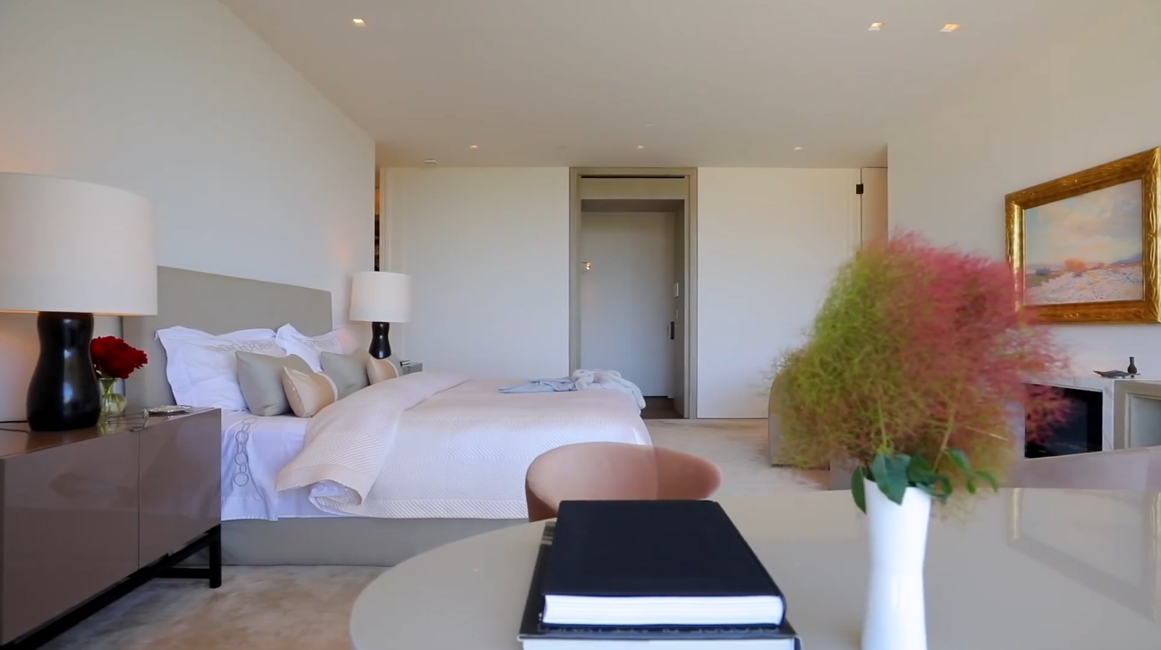 49 Photos vs. 833 Stradella Rd, Los Angeles, CA Bel Air vs. Mega Mansion Interior Design Tour