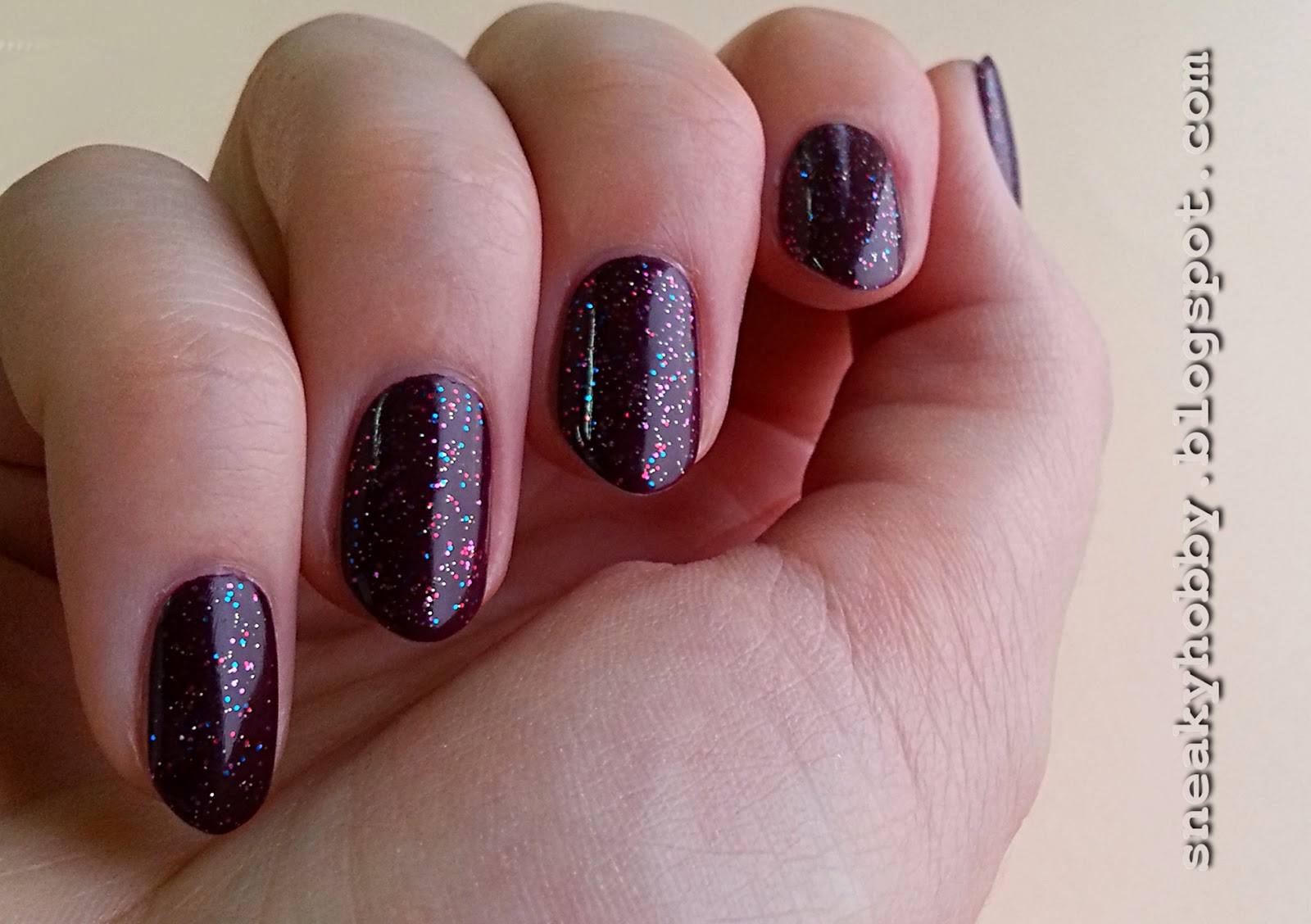 It is NOT an addiction It's a hobby!!! Essie Bahama Mama i Manhattan