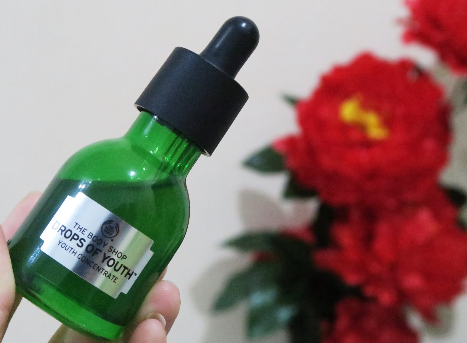 The Body Shop Drops of Youth Concentrate Review
