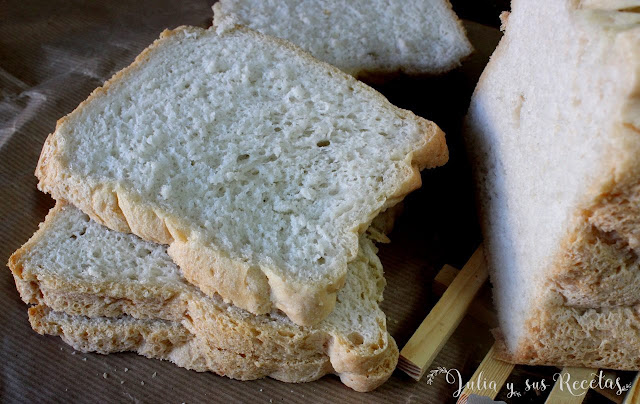 Pan de molde sin gluten en panificadora. Julia y sus recetas