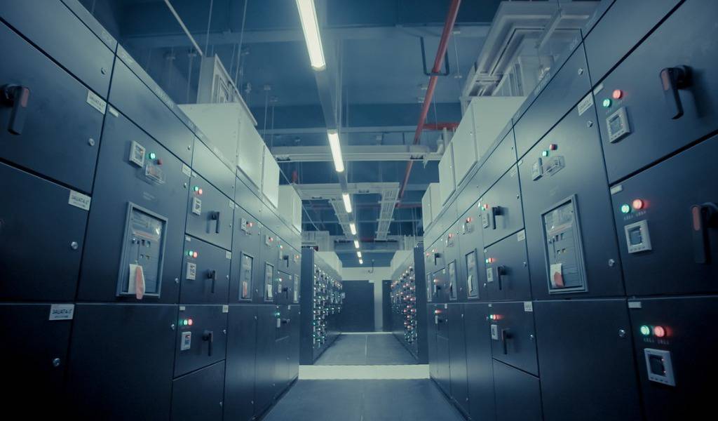 3 Key Features to Examine When Choosing a Web Hosting Plan