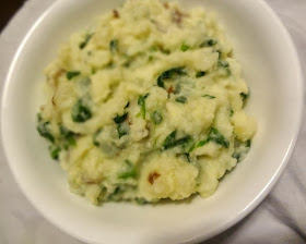 Spinach and Roasted Garlic Mashed Potatoes