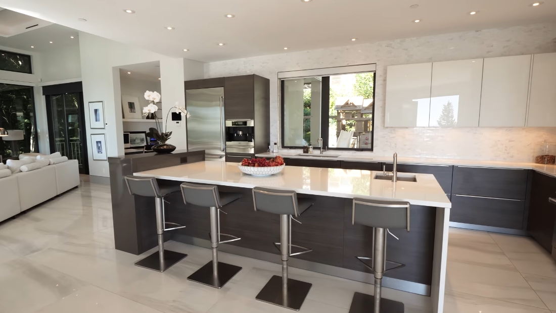 61 Interior Design Photos vs. 1495 Bramwell Rd, West Vancouver Luxury Mansion Tour
