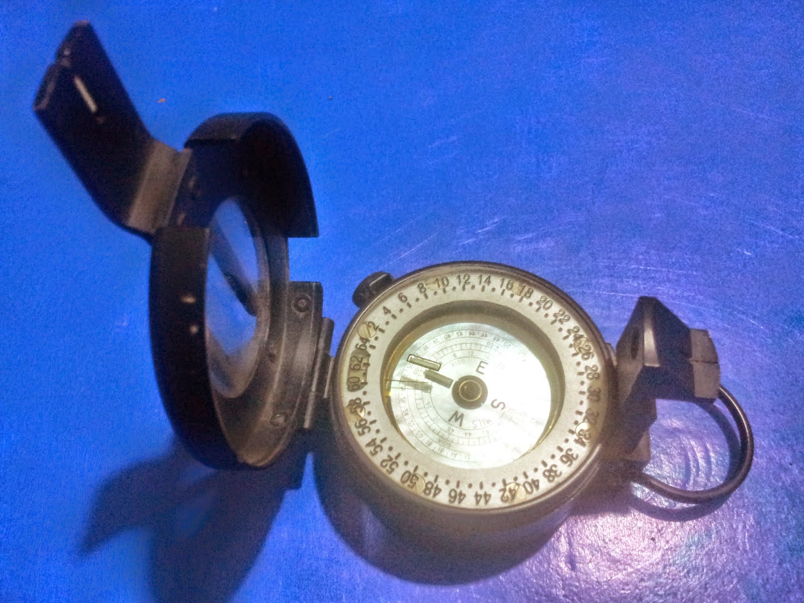 silvium antiques Vintage WWII Military Compass