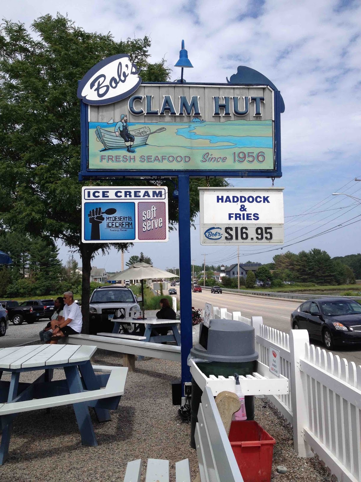 Hello world! Bob's Clam Hut, Kittery, Maine, USA