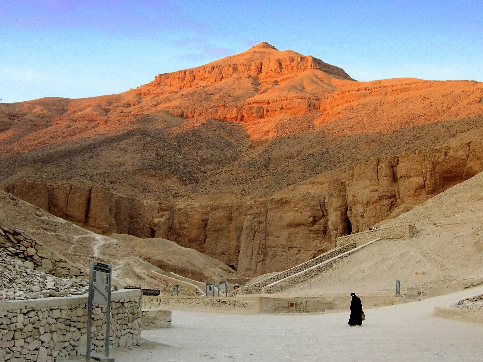 5-five-5: Valley of the Kings (Luxor - Egypt)
