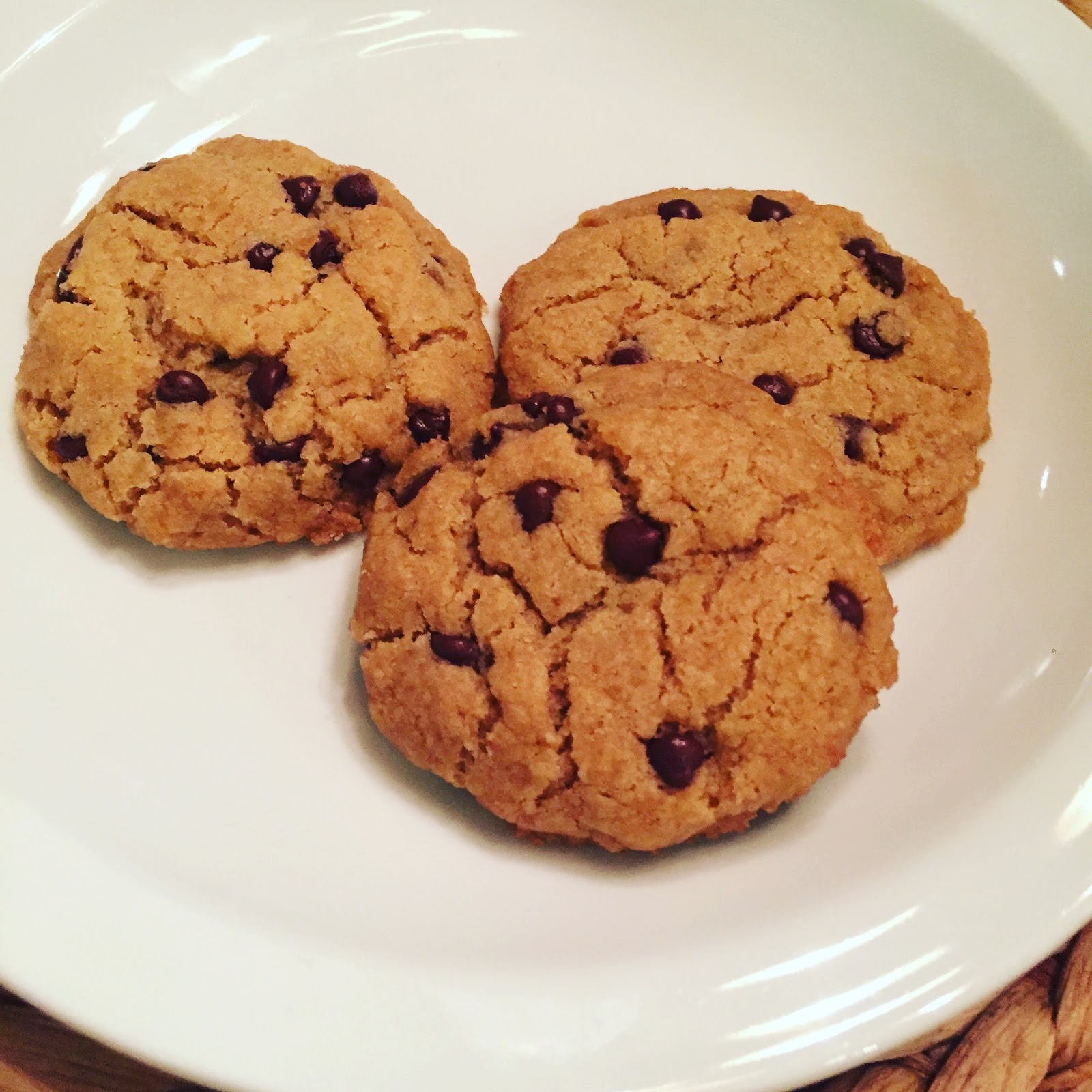 simply-lkj-gluten-dairy-soy-egg-and-nut-free-chocolate-chip-cookies