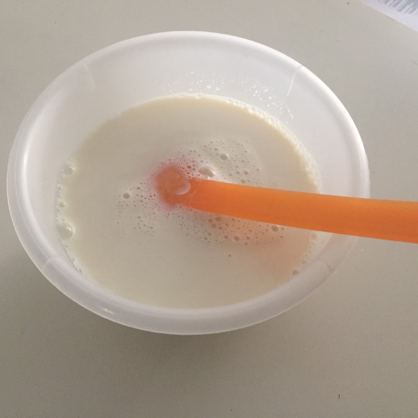 Gelatina de leche condensada decorada con transfer.