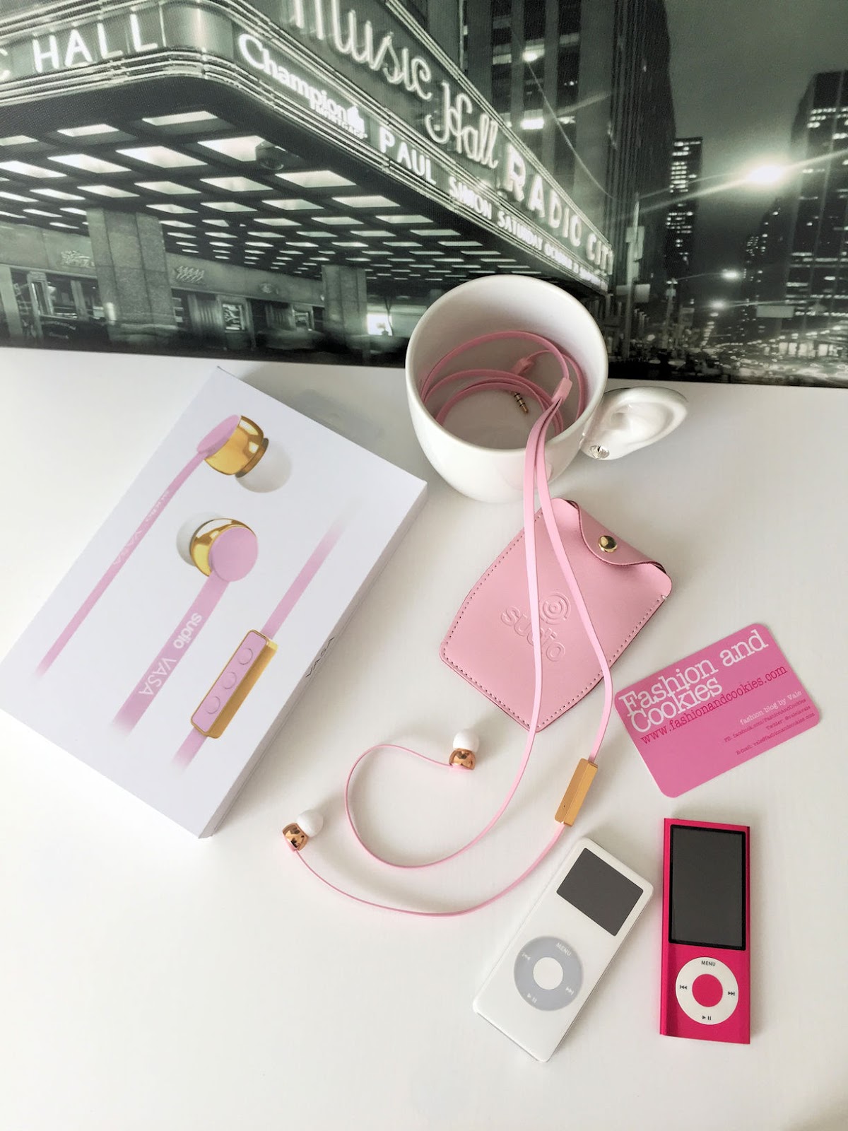 Sudio Sweden Vasa Earphones review on Fashion and Cookies fashion blog, fashion blogger style