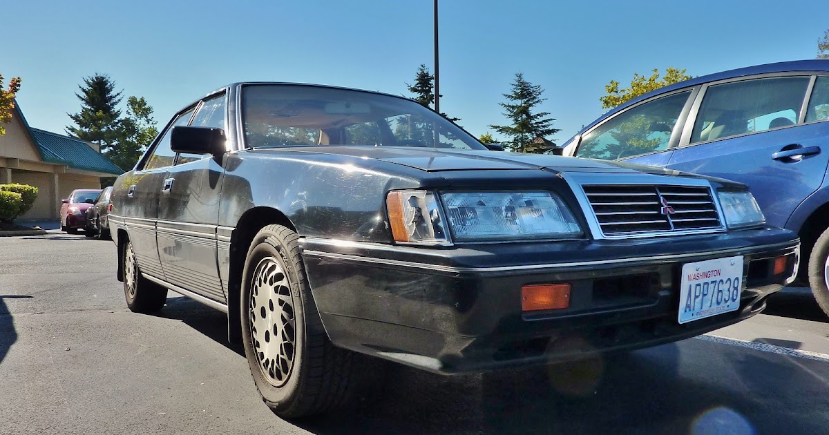 seattle-s-parked-cars-1989-mitsubishi-sigma