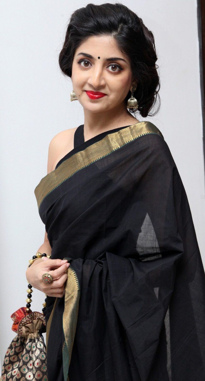 Tollywood Actress Stills In Sleeveless Black Saree Poonam Kaur