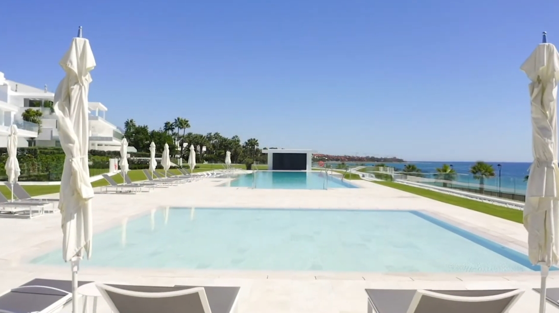 32 Photos vs. Emare Estepona Luxury Beachfront Condos Interior Design Tour