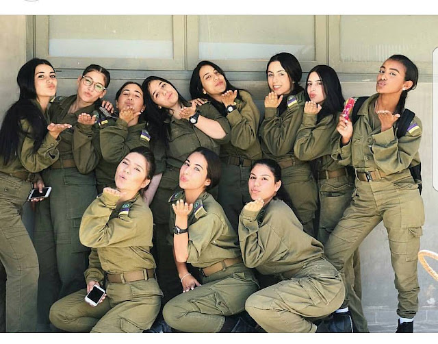 Foto Tentara Wanita Israel Kenakan Bikini, Gemetar Lawan-Nya Juga! Foto Tentara Wanita Israel Kenakan Bikini, Gemetar Lawan-Nya Juga!