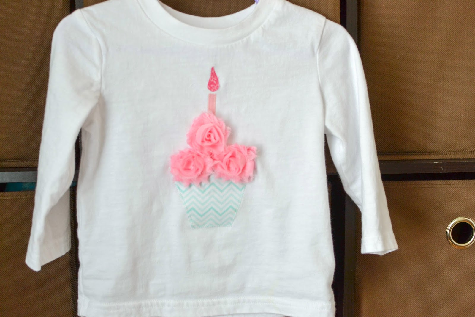 Modern Day Homemaker How to Appliqué a Tshirt