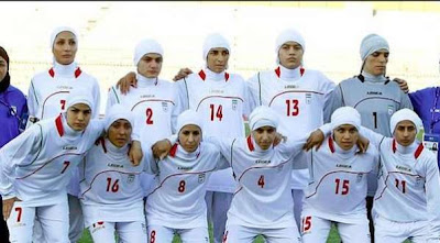 chicas futbolistas de iran