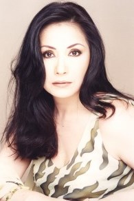 Ana Gabriel Foto de Ana Gabriel con cabello suelto