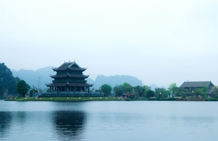 Du ngoạn Ninh Bình trong một ngày hãy đến ba địa điểm nổi tiếng này Du ngoạn Ninh Bình trong một ngày hãy đến ba địa điểm nổi tiếng này