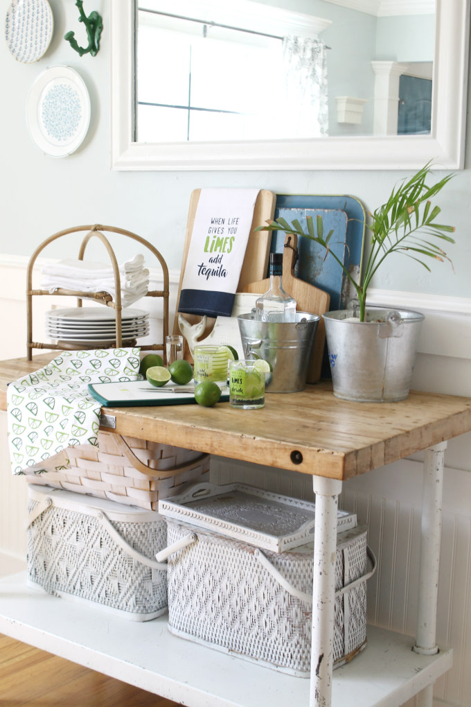 Creating A Margarita Bar & A Refreshing Kiwi Lime Margarita Recipe