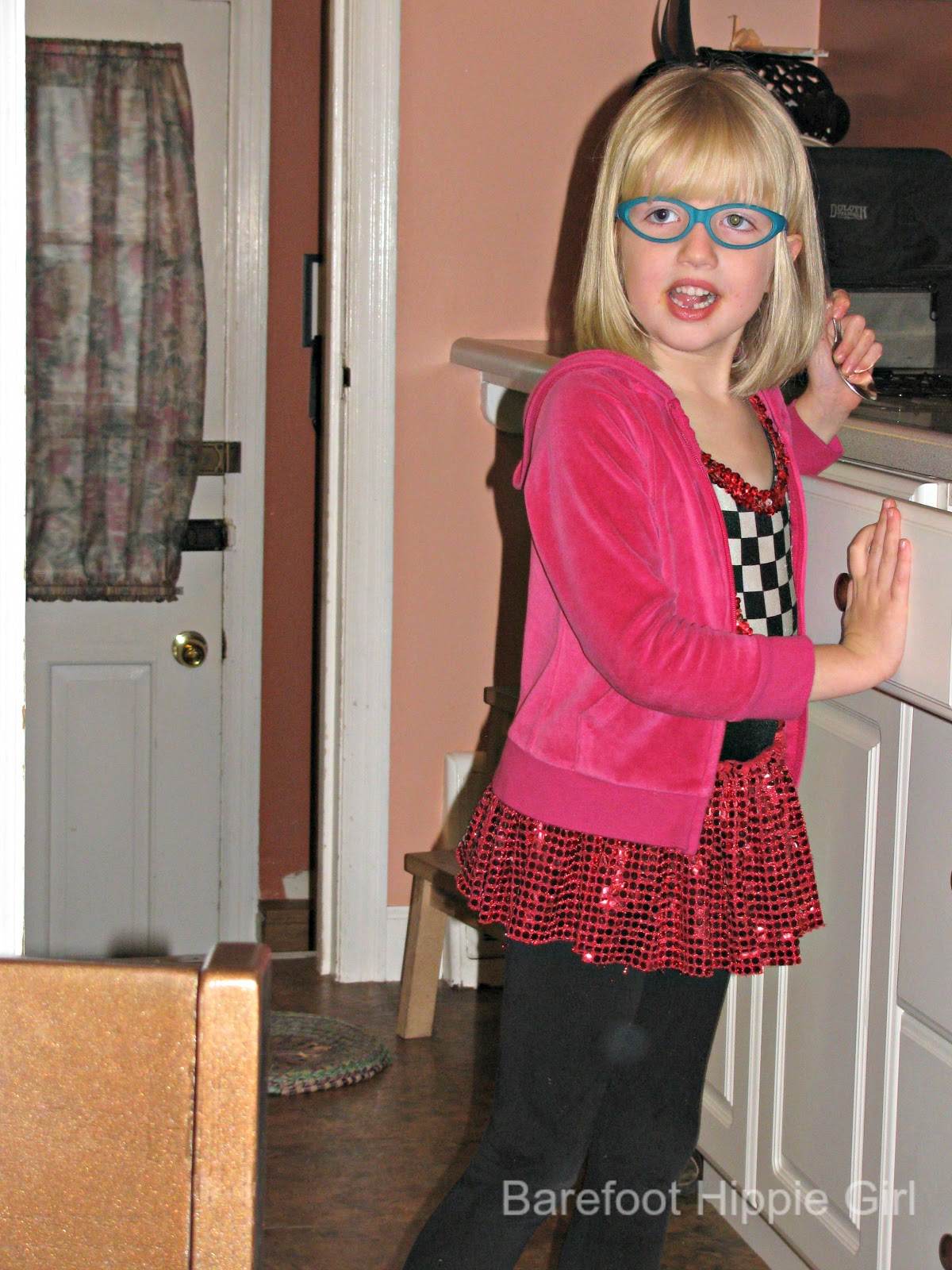 barefoot-hippie-girl-homeschoolers-get-it-free