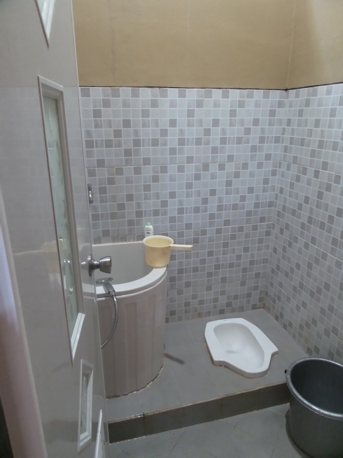 Desain Kamar Mandi  Kloset Jongkok WC Jongkok 