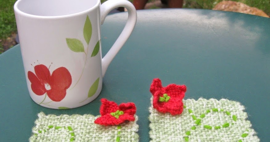 Pin Loom Weaving: Never underestimate the power of a mug rug