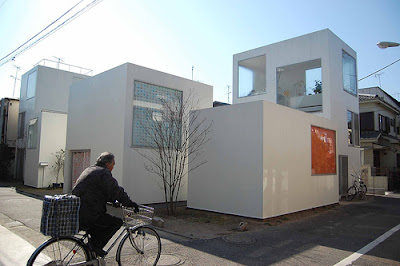 Biografía y proyectos de SANAA. Conoce toda la historia de este estudio de arquitectura de Tokio.