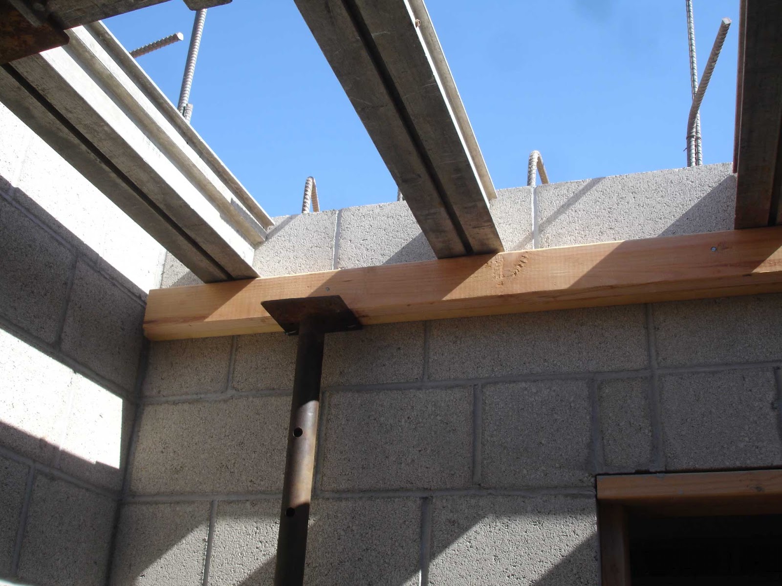 PSL Architects: The Serrano - Concrete deck formwork