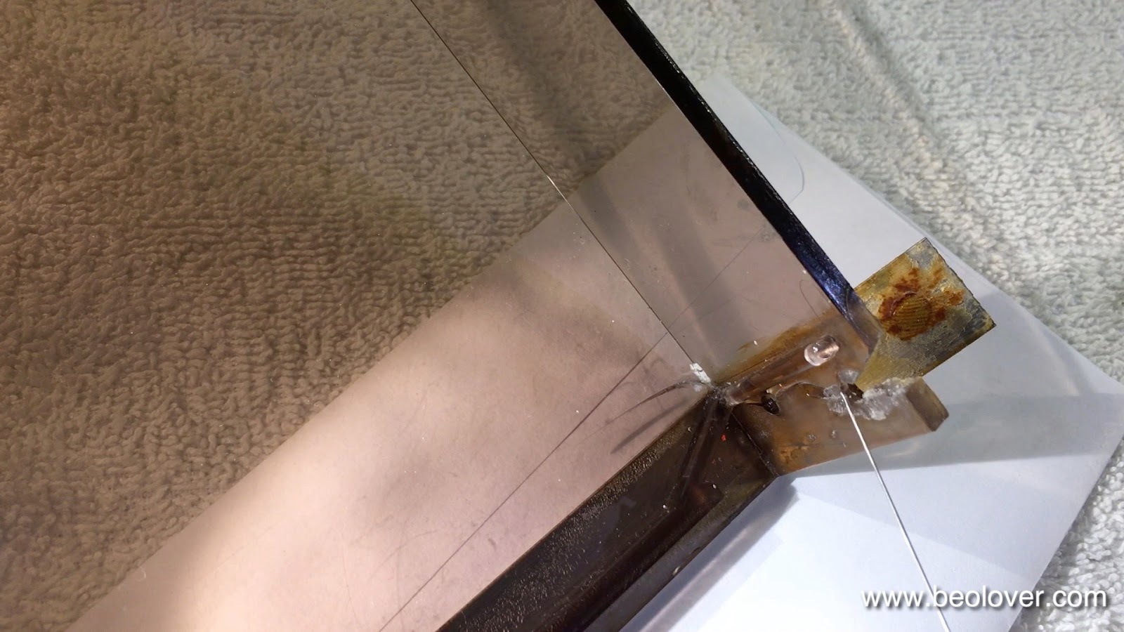 beolover Beogram 4000 Repair of a Cracked Plexiglass Hood With Laser