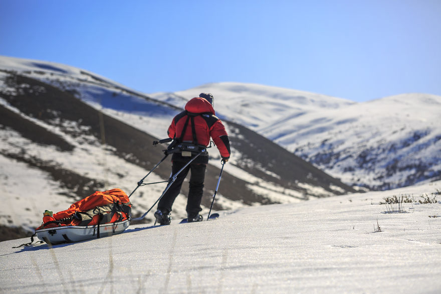I Walked 400km On Skis And Snowshoes To Capture Amazing Landscapes In