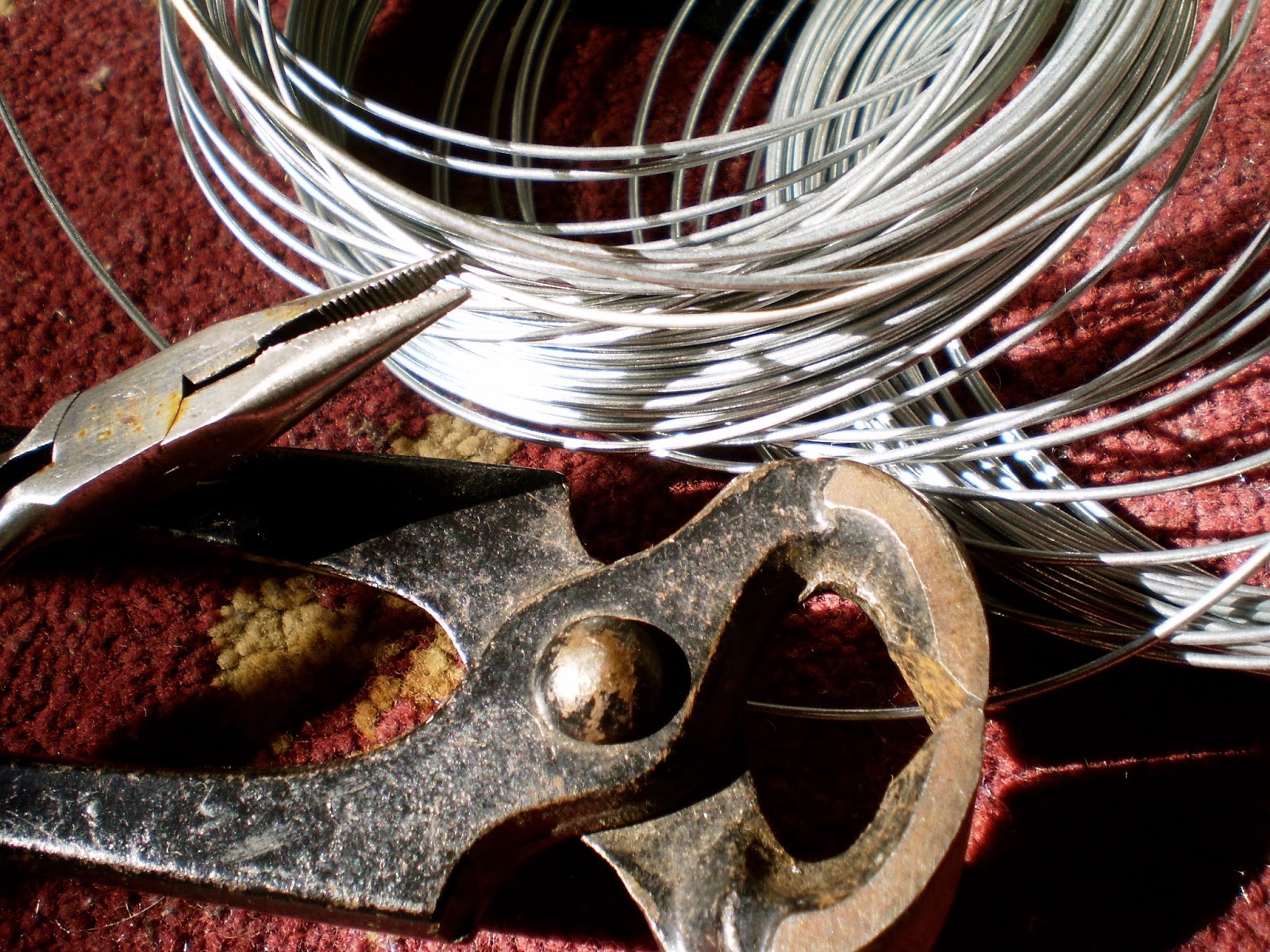 The Buskers Box Twisted Strings, Twisted Days