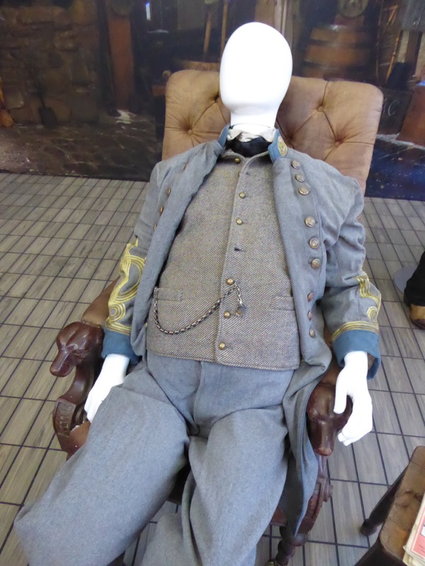 General Sandy Smithers costume Hateful Eight